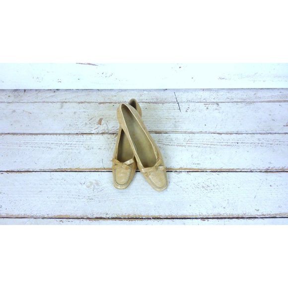 Stuart Weitzman beige tan embossed high heel leather pumps reptile embossed - Picture 9 of 9